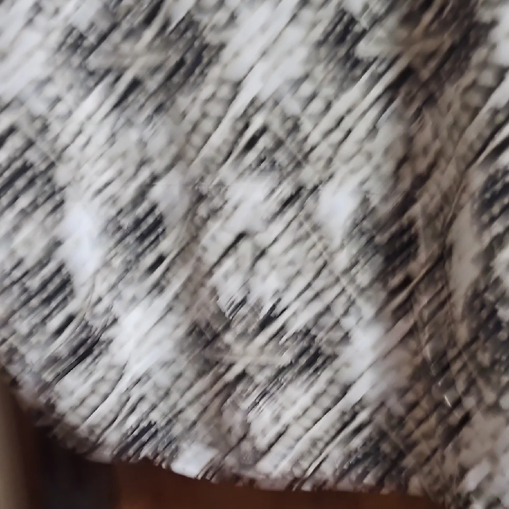 2 Ruby Rd. Tops Size Medium - Picture 4 of 4